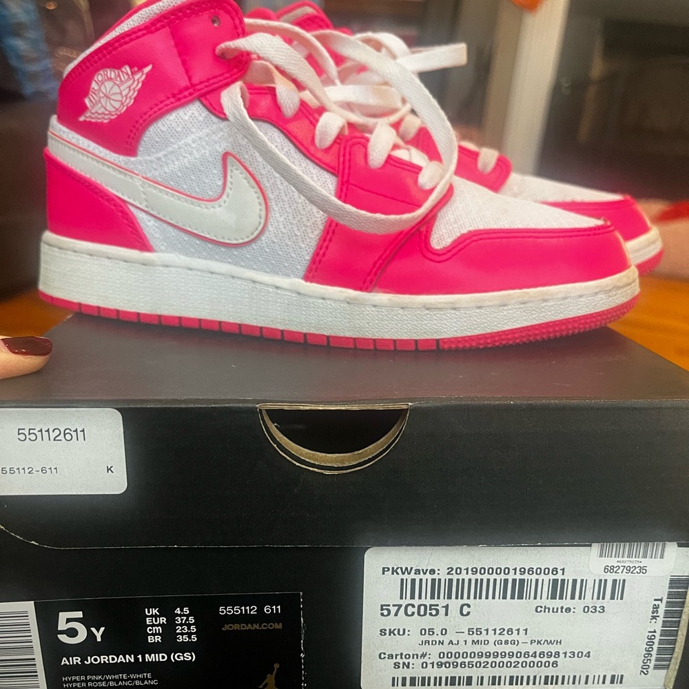 Retired air jordan 1 mid in cyber pink